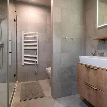 Evergreen Tale 3* Bystra